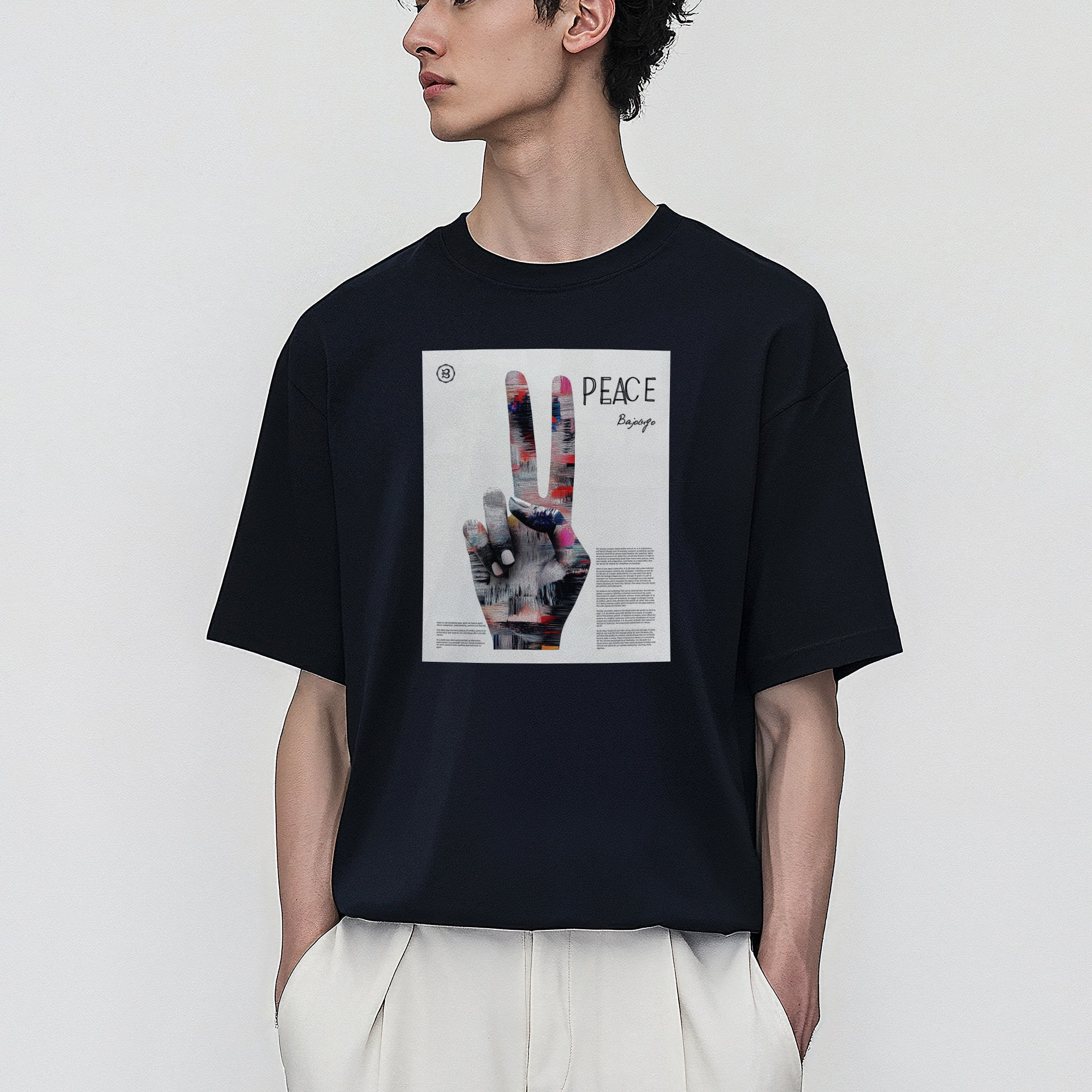 ピース アートワーク 半袖Tシャツ(7225092)ブラック ピース アートワーク 半袖Tシャツ(7225092)ブラック