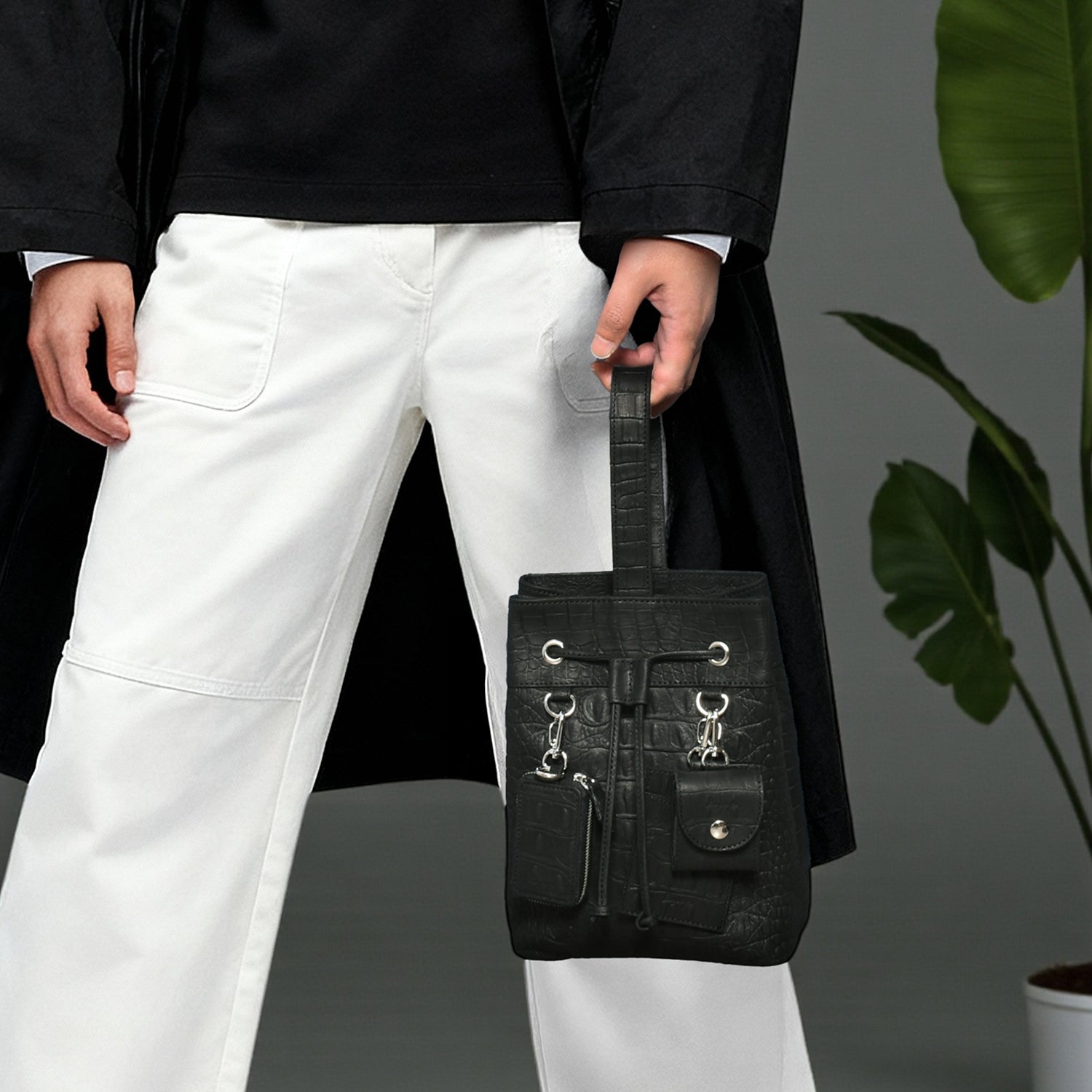 クアトロ巾着（BG-1082511-01）ローブラック｜BajoLugo（バジョルゴ