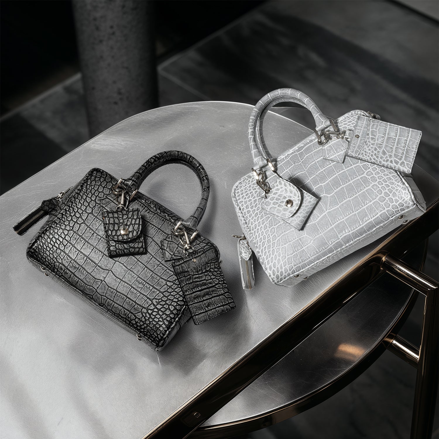 BajoLugo（バジョルゴ）｜レザースニーカー、バッグ、財布《ブランド