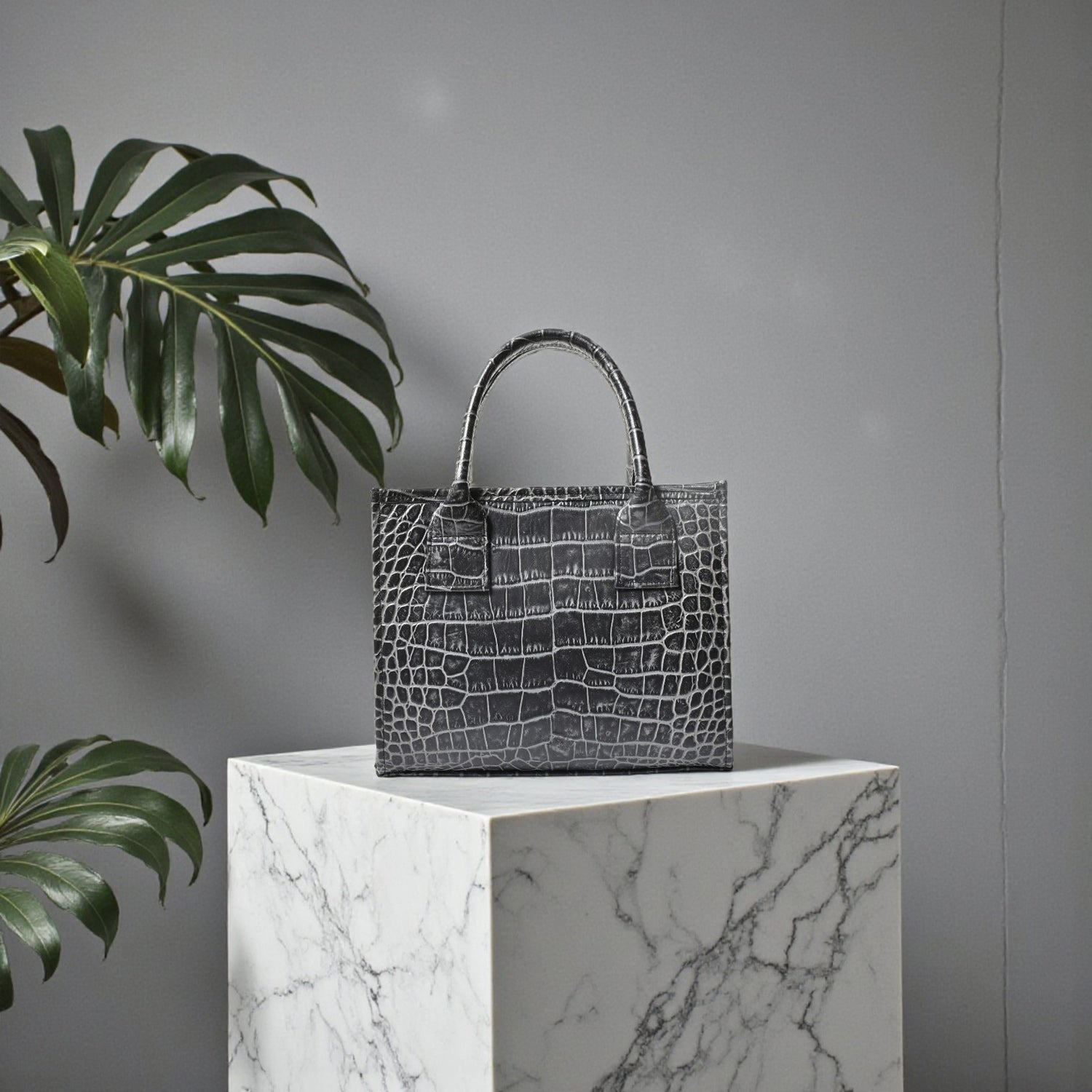 トートバッグ｜BajoLugo（バジョルゴ）｜レザースニーカー、バッグ