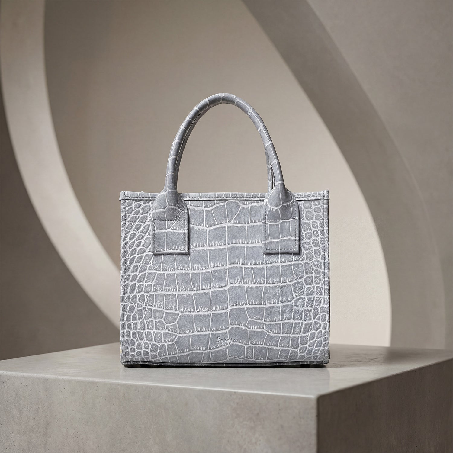 新着アイテム|BajoLugo(バジョルゴ)|レザースニーカー、バッグ 新着アイテム|BajoLugo(バジョルゴ)|レザースニーカー、バッグ