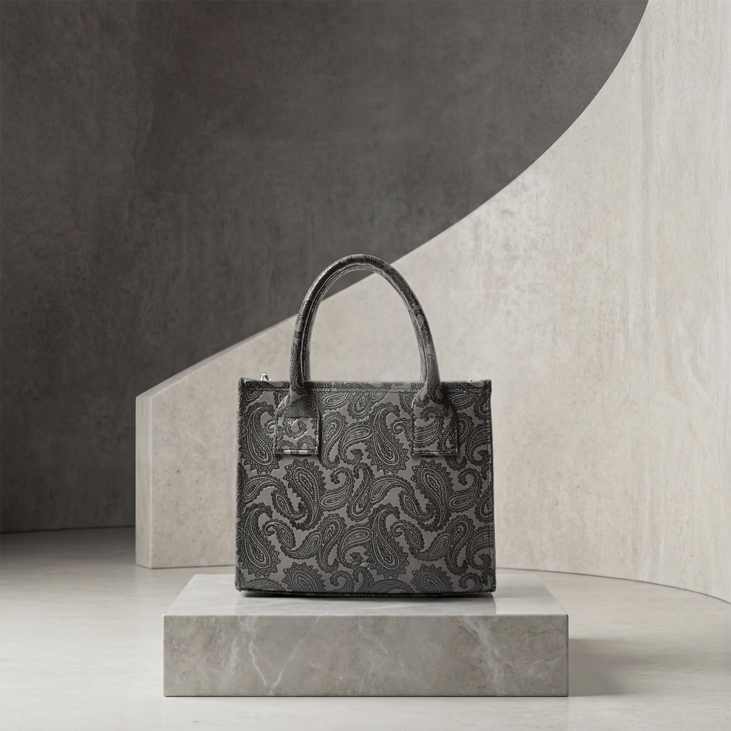 トートバッグ｜BajoLugo（バジョルゴ）｜レザースニーカー、バッグ